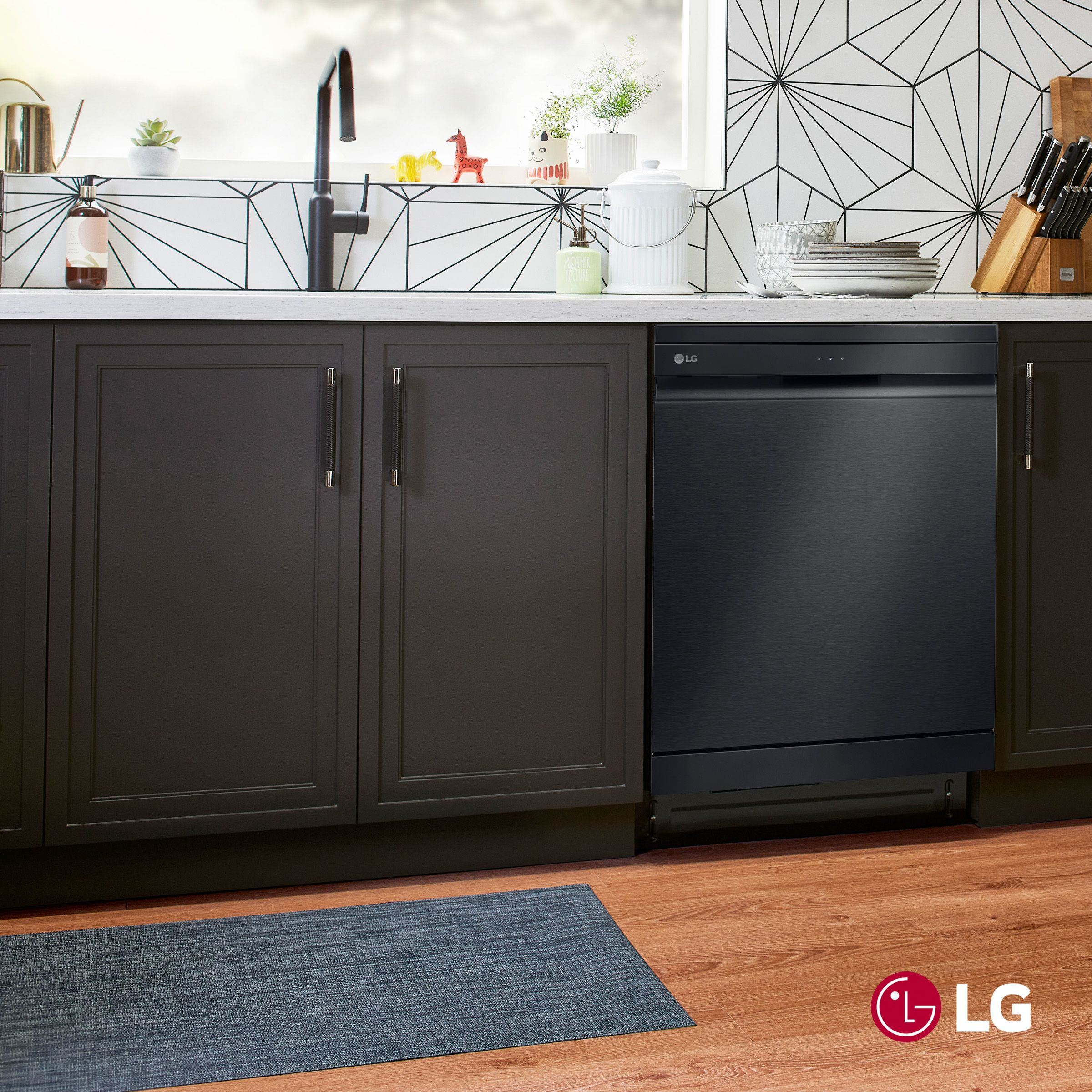LG Dishwashers with TrueSteam™