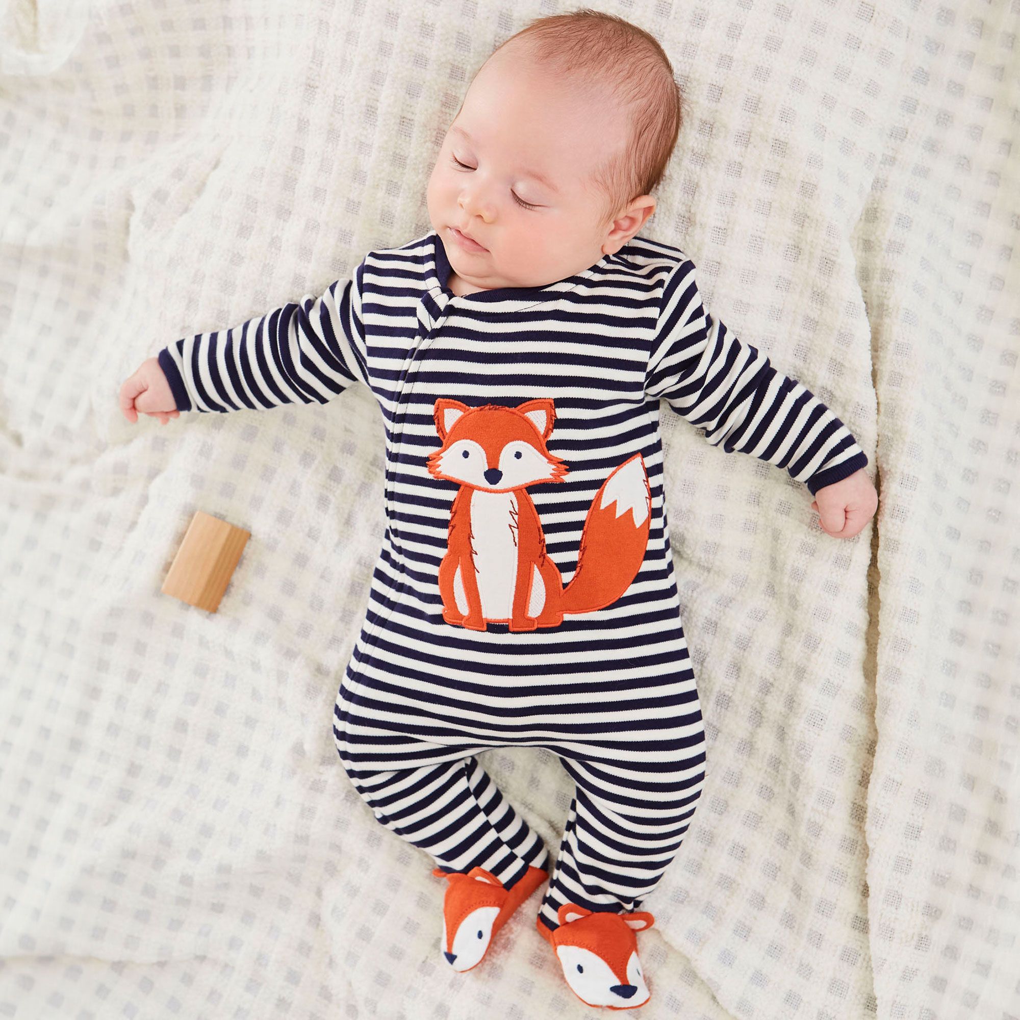 Jojo Maman Bebe, Explore the beautiful new Peter Rabbit collection from JoJo  Maman Bébé! Find the full range on their website 