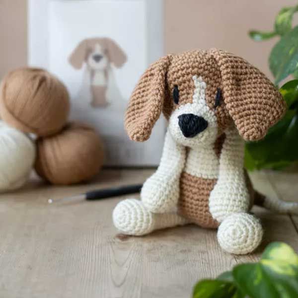 Lola The Beagle Crochet Kit