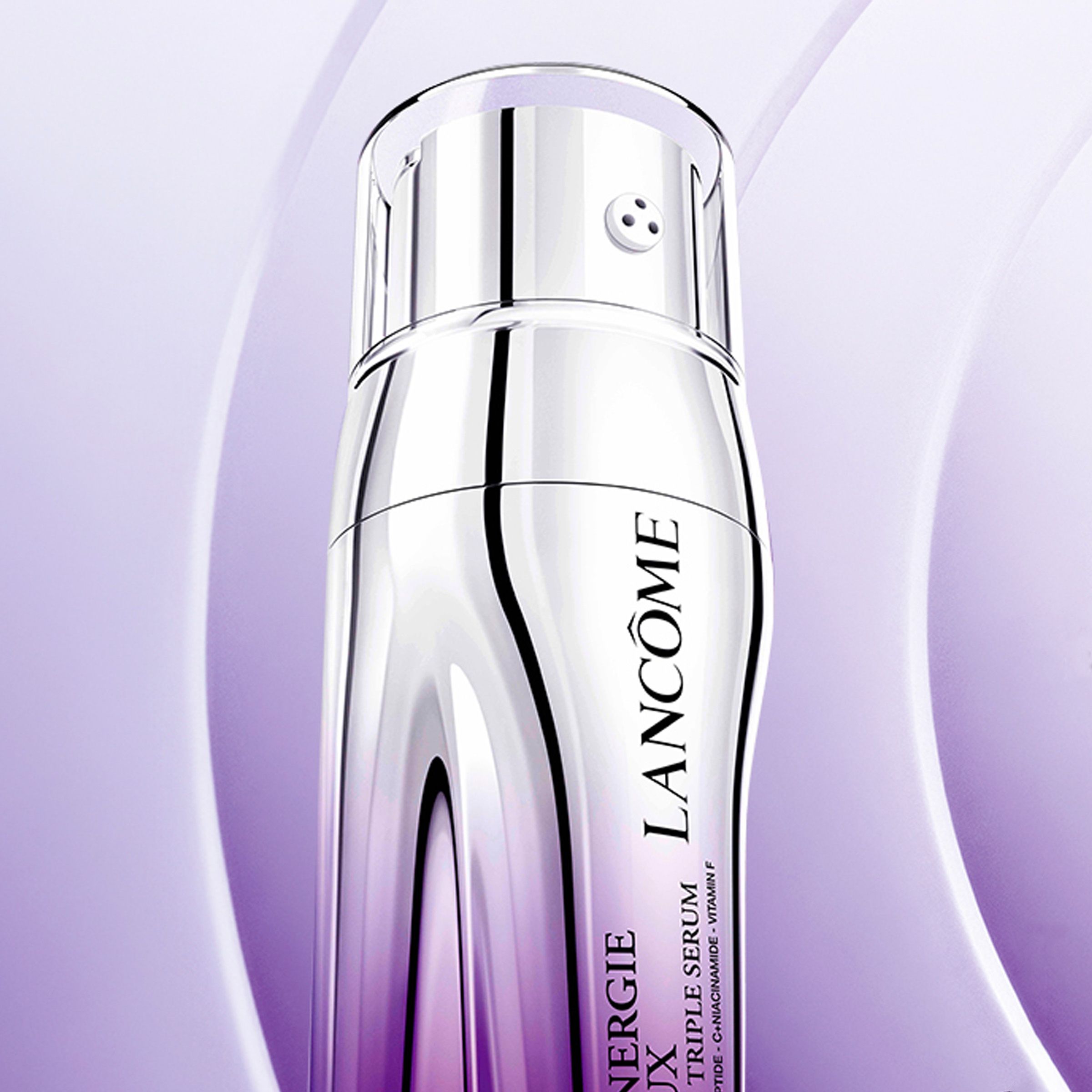 The high-performance anti-ageing efficacy of Rénergie H.C.F. Triple Serum now calibrated for eyes.