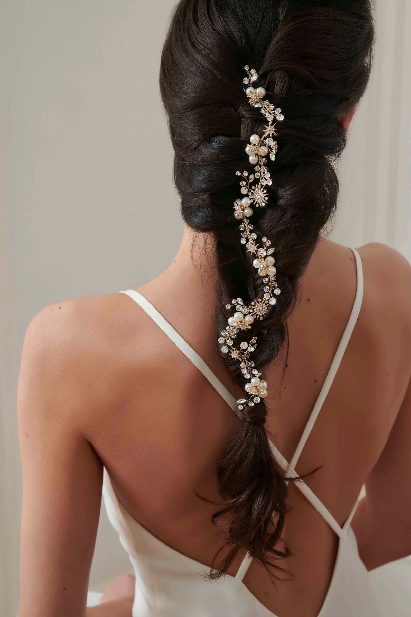 Bridal Veils & Hair Accessories