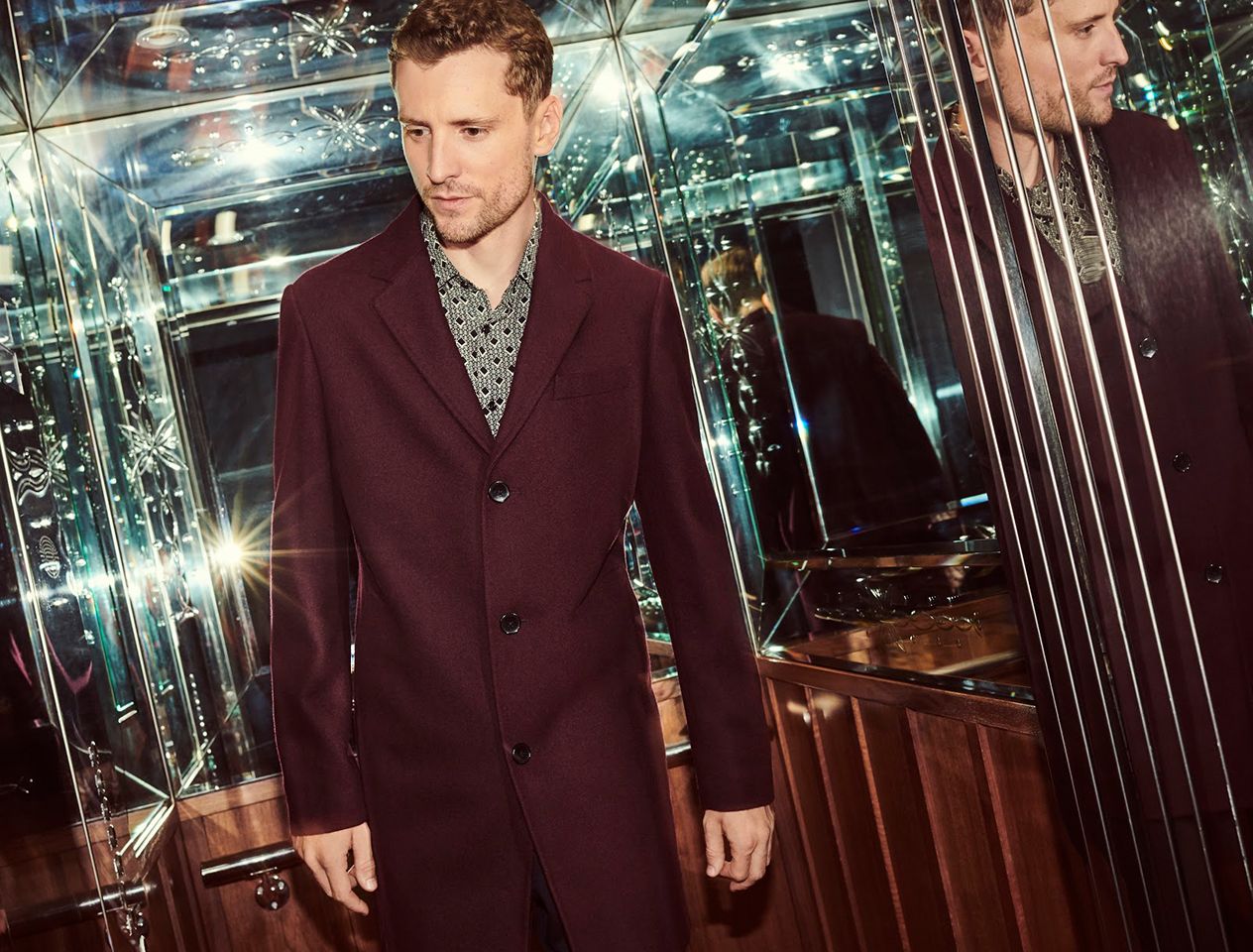 Welcoming 2022 in Style: The New Year's Eve Men's Style Guide
