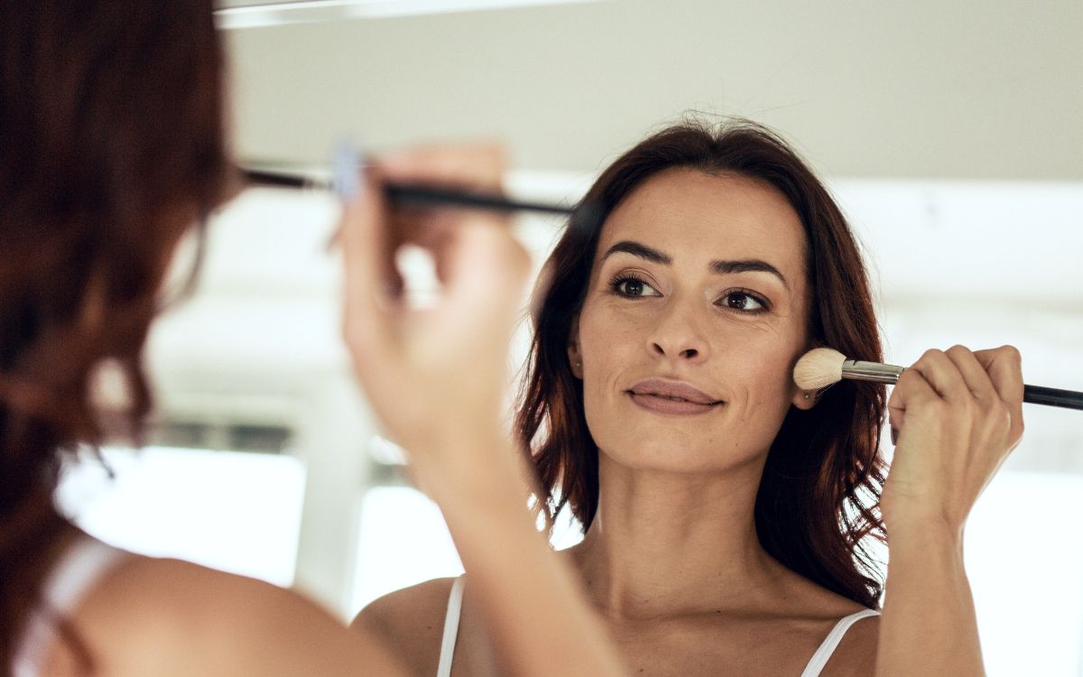 Glow Up with Champagne: Makeup Hacks for a Naturally Radiant Look