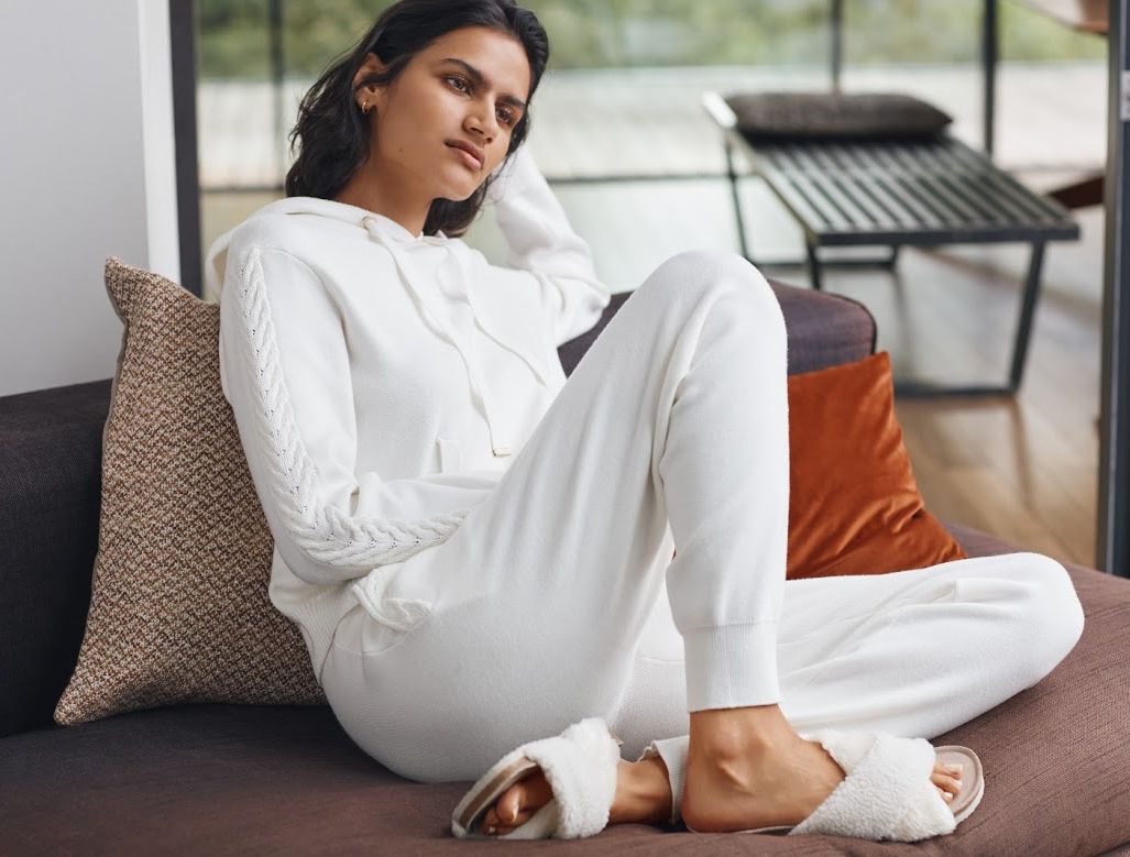 Cozy Home Outfit: Stay Comfortable and Chic During Quarantine