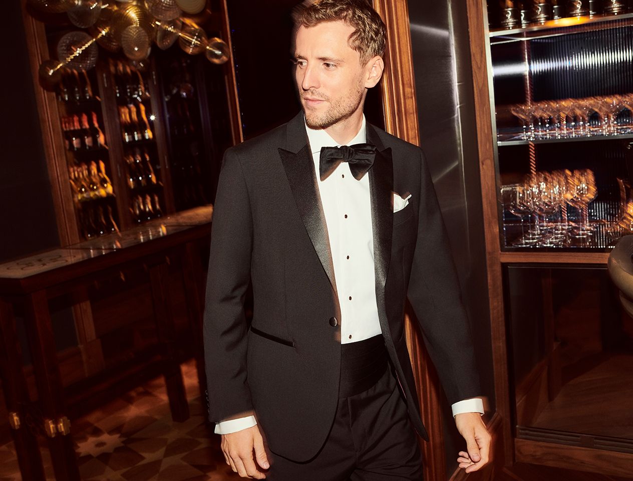 How to help your tuxedo stand out