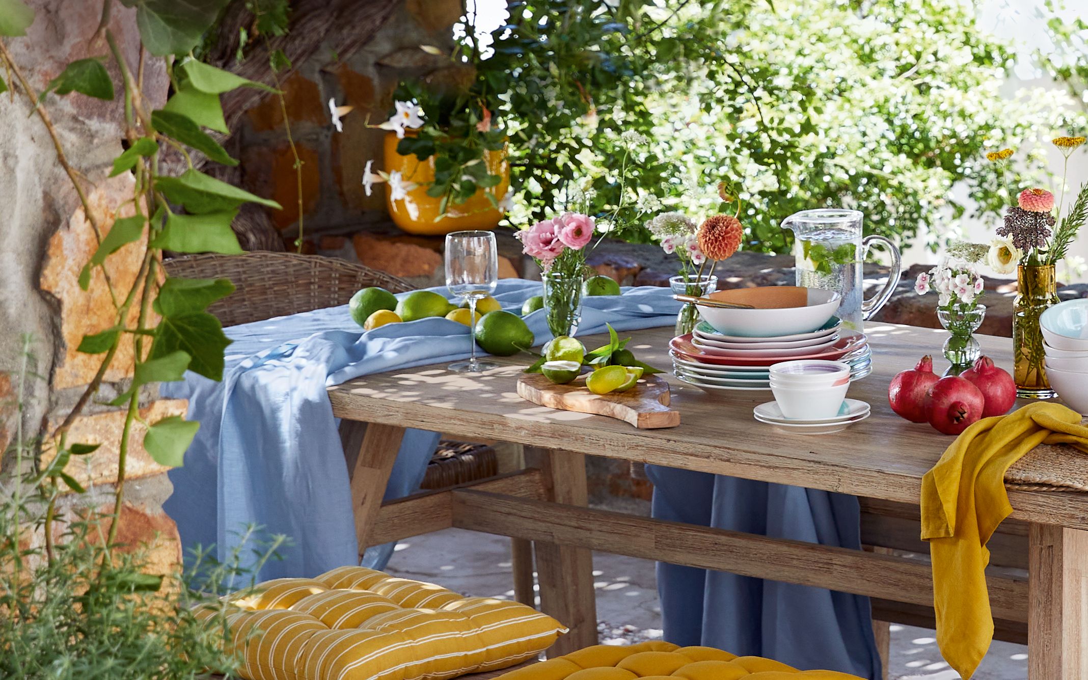 how to style your outdoor table